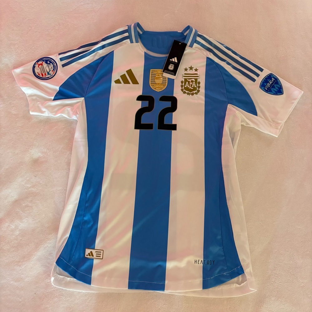 NWT Lautaro Martínez Argentina Copa América Soccer Player 2024 Jersey T-Shirt L